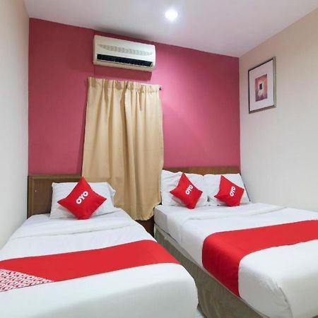 Oyo 44100 Hotel Casavilla Petaling Jaya Exteriér fotografie