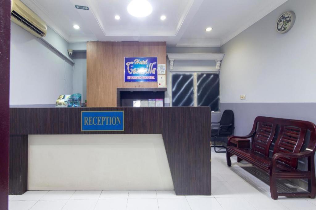 Oyo 44100 Hotel Casavilla Petaling Jaya Exteriér fotografie