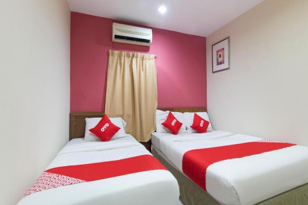 Oyo 44100 Hotel Casavilla Petaling Jaya Exteriér fotografie